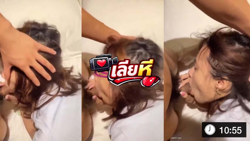 สาวมหาลัยไทย โชว์อมควยยาว ๆ ช้าๆ เร็วๆ สลับกัน ปากอ้าสุด กลืนควยทั้งลำ ดูดจนควยตุบ ๆ แล้วพุ่งแตกคาปาก น้ำเยอะมาก ล้นปากไหลลงคอ